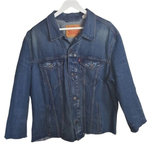 2/$30 Levi's denim distressed cutout oversized jeans jacket XXL - Picture 4 of 9